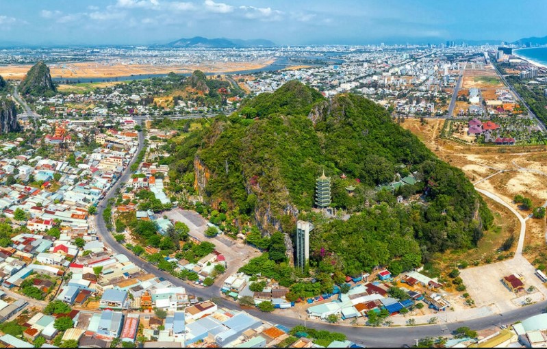 Marble Mountains View